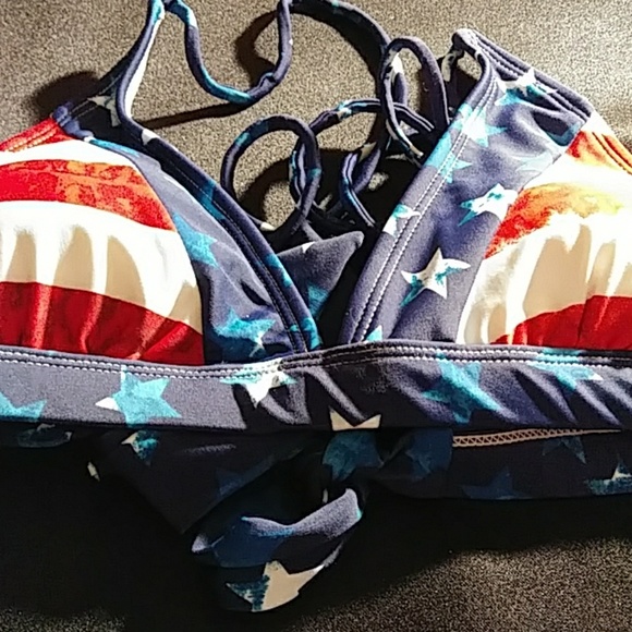 Catalina Collection Bathing Suit Top Red/White/Blu - Picture 3 of 7